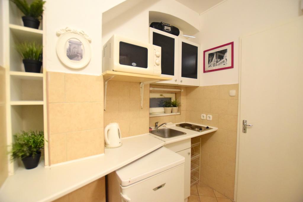 Budget Apartment By Hi5 - Oktober 6 Str 4 Budapeşte Dış mekan fotoğraf