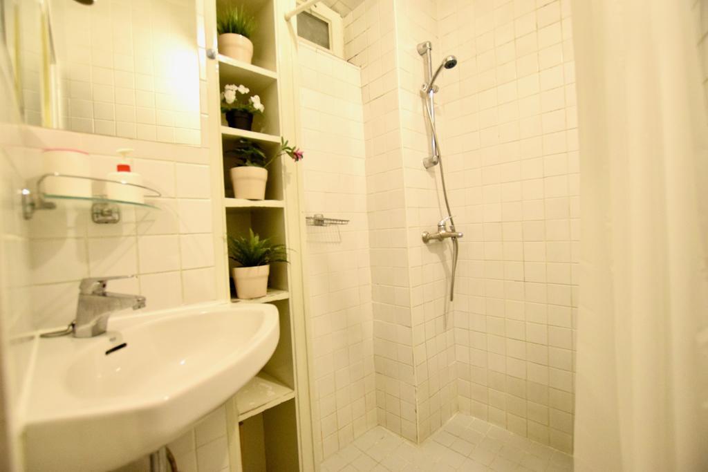 Budget Apartment By Hi5 - Oktober 6 Str 4 Budapeşte Dış mekan fotoğraf