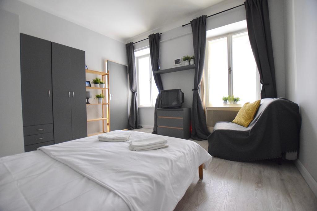 Budget Apartment By Hi5 - Oktober 6 Str 4 Budapeşte Dış mekan fotoğraf