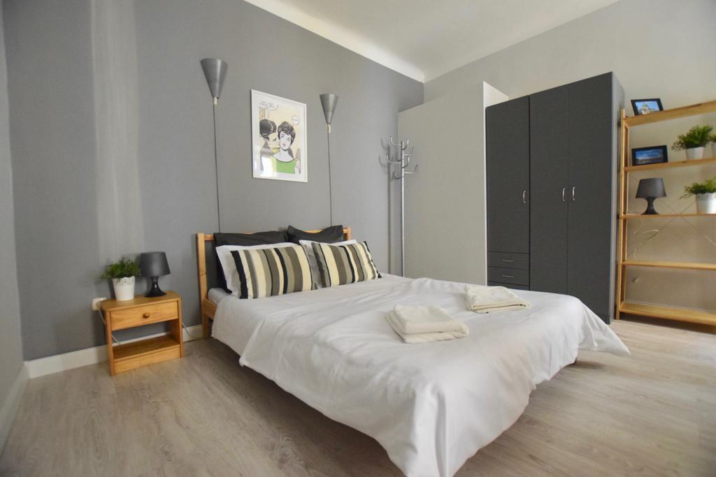 Budget Apartment By Hi5 - Oktober 6 Str 4 Budapeşte Dış mekan fotoğraf