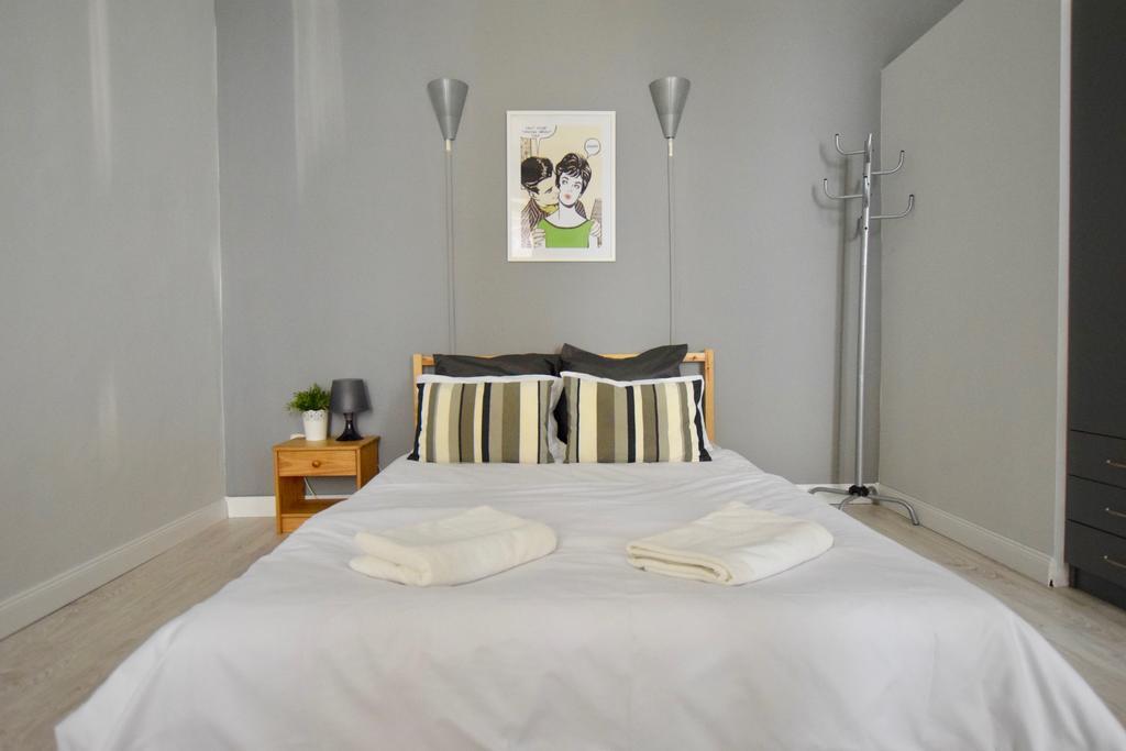 Budget Apartment By Hi5 - Oktober 6 Str 4 Budapeşte Dış mekan fotoğraf