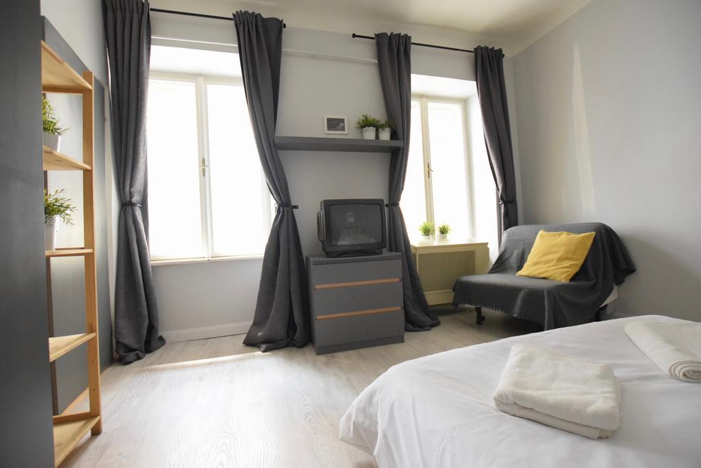 Budget Apartment By Hi5 - Oktober 6 Str 4 Budapeşte Dış mekan fotoğraf
