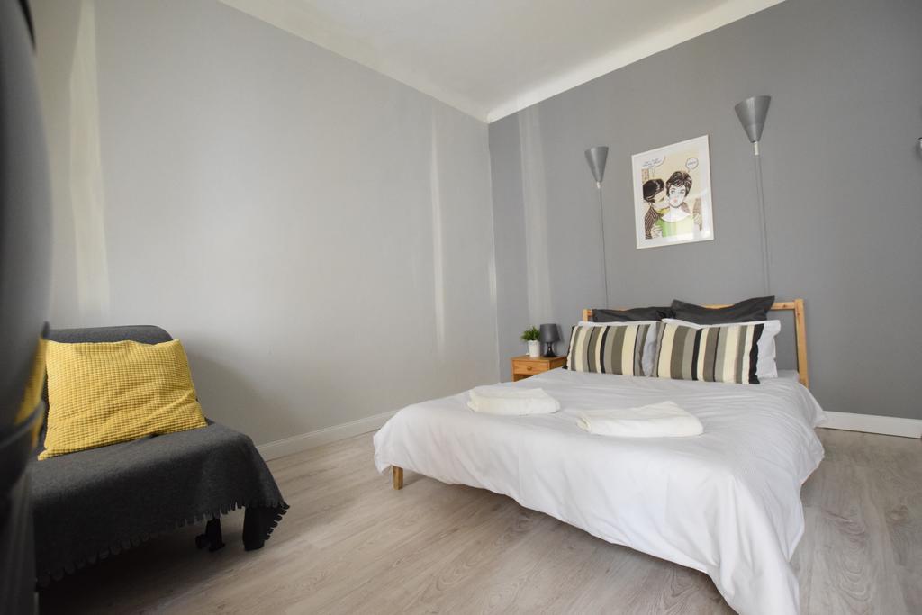Budget Apartment By Hi5 - Oktober 6 Str 4 Budapeşte Dış mekan fotoğraf