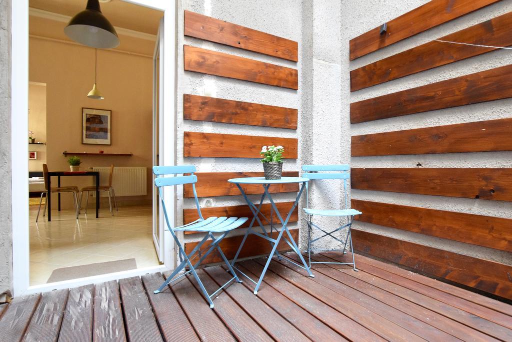 Budget Apartment By Hi5 - Oktober 6 Str 4 Budapeşte Dış mekan fotoğraf