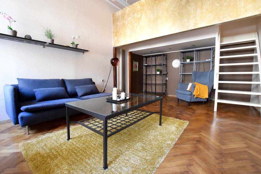 Budget Apartment By Hi5 - Oktober 6 Str 4 Budapeşte Dış mekan fotoğraf