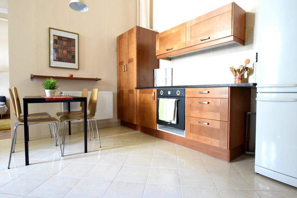 Budget Apartment By Hi5 - Oktober 6 Str 4 Budapeşte Dış mekan fotoğraf