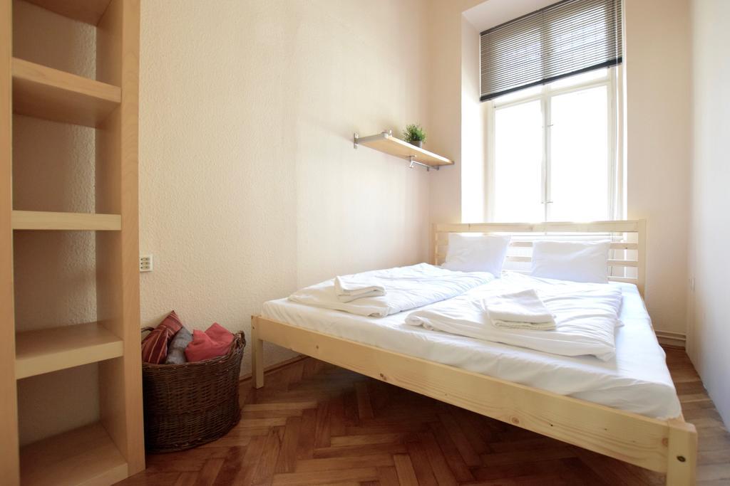 Budget Apartment By Hi5 - Oktober 6 Str 4 Budapeşte Dış mekan fotoğraf